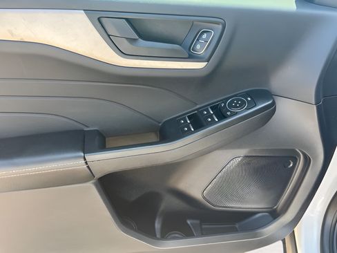 Used 2022 Ford Escape S FWD image 13