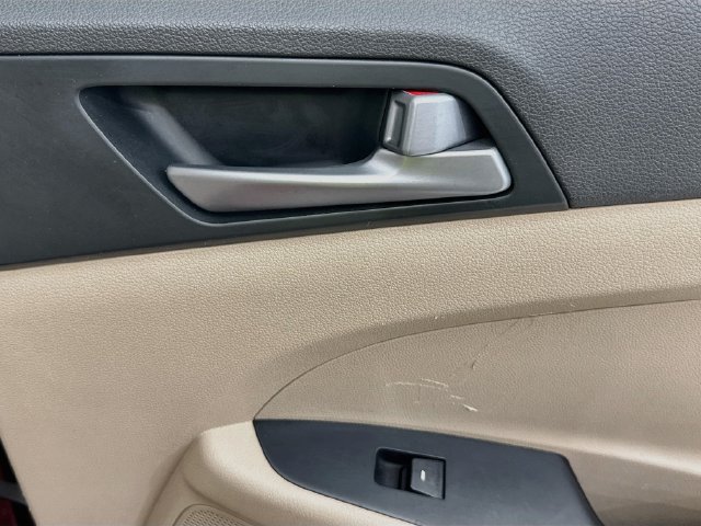 Used 2016 Hyundai Tucson SE w/ Option Group 02 FWD image 27
