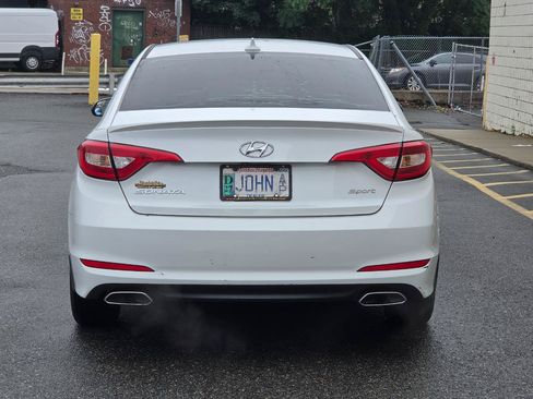 Used 2016 Hyundai Sonata Sport w/ Winter Weather Package FWD image 6