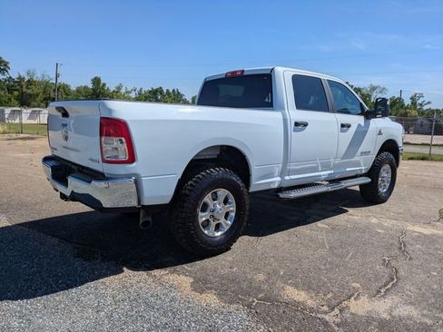 Used 2024 RAM 2500 Big Horn w/ Off Road Package AWD/4WD image 4
