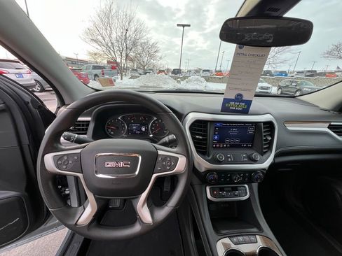 Used 2023 GMC Acadia SLE w/ Driver Convenience Package image 40