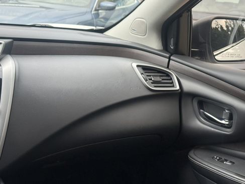 Used 2020 Nissan Murano Platinum FWD image 23