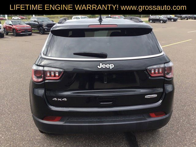 Used 2024 Jeep Compass Latitude AWD/4WD image 7