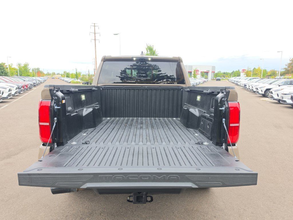 Used 2026 Toyota Tacoma TRD Off-Road w/ TRD Off Road Premium Package AWD/4WD image 19