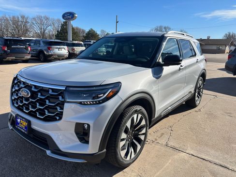 New 2026 Ford Explorer Platinum w/ LUX Leather Package image 7