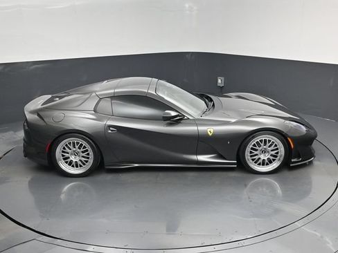 Used 2023 Ferrari 812 GTS RWD image 13