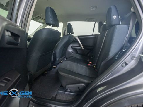 Used 2016 Toyota RAV4 LE FWD image 26