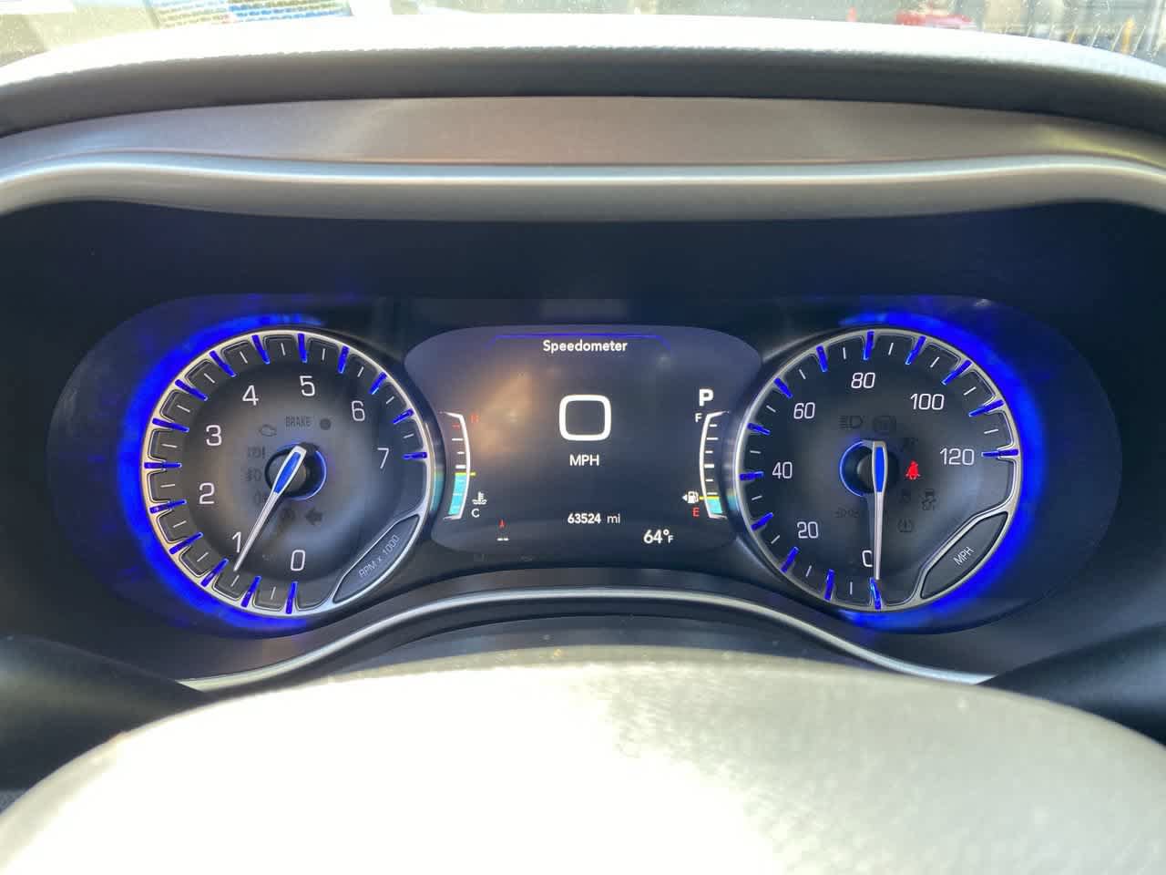 Used 2025 Chrysler Pacifica Select FWD image 26
