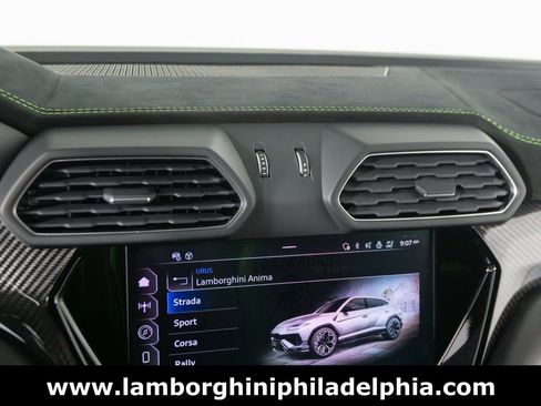 Used 2024 Lamborghini Urus Performante image 21
