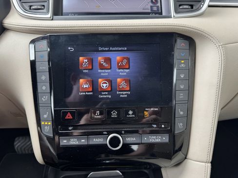 Used 2022 INFINITI QX50 Essential image 23