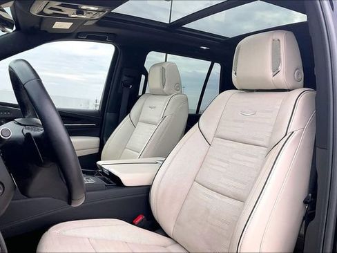 Certified 2024 Cadillac Escalade Sport image 25