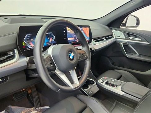 Used 2025 BMW X2 xDrive28i image 18
