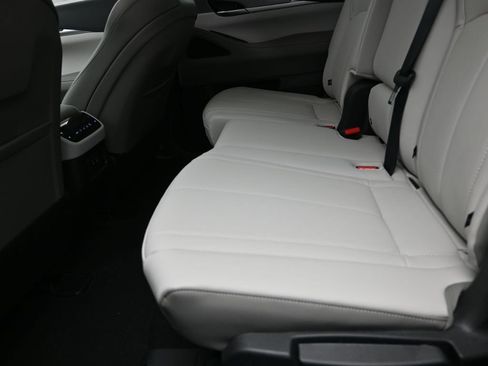 Certified 2026 INFINITI QX60 Pure w/ Cargo Package FWD image 16