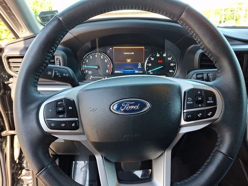 Certified 2023 Ford Explorer XLT AWD/4WD image 21