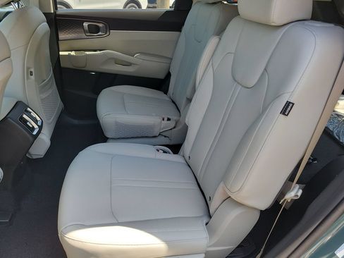 New 2026 Kia Sorento EX w/ EX Premium Package FWD image 14