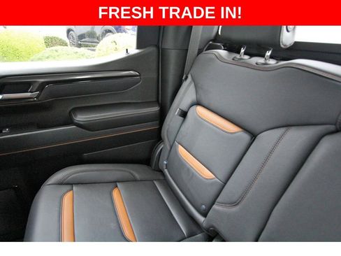 Used 2025 GMC Sierra 1500 AT4 w/ AT4 Premium Package image 11