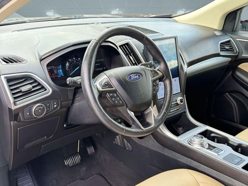 Used 2022 Ford Edge SEL w/ Convenience Package AWD/4WD image 4