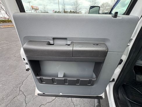 Used 2016 Ford F450 XL w/ Power Equipment Group image 16