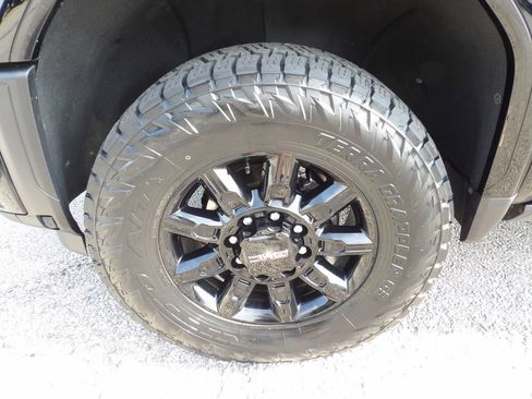 Used 2024 GMC Sierra 2500 AT4 w/ AT4 Premium Plus Package AWD/4WD image 54