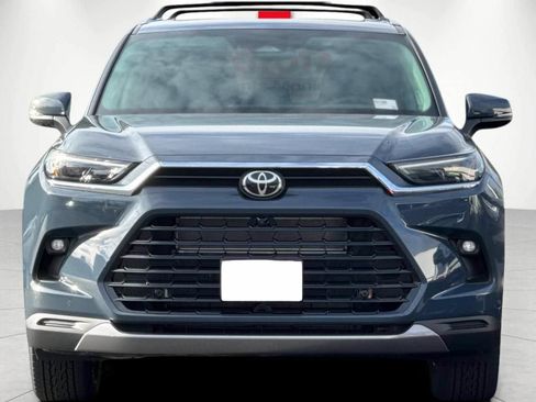 New 2026 Toyota Grand Highlander AWD Hybrid image 7