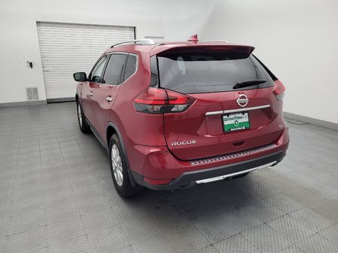 Used 2017 Nissan Rogue SV FWD image 5