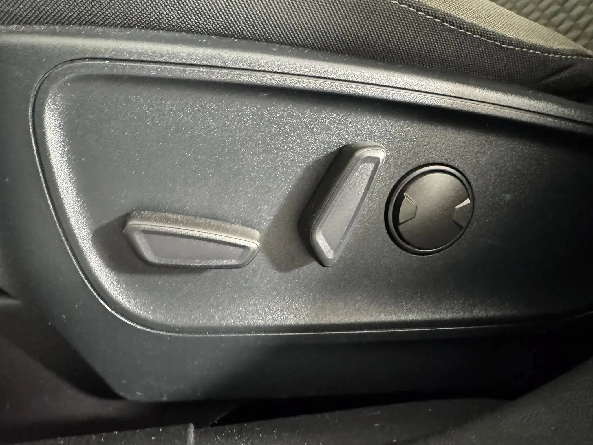 Used 2020 Ford Escape SE AWD/4WD image 33