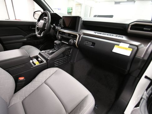 New 2025 Toyota Tacoma SR5 image 23