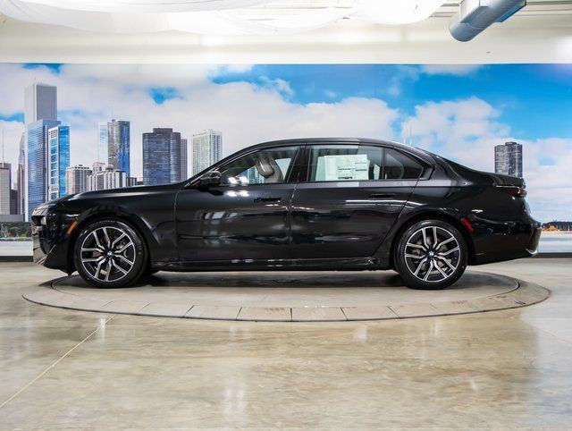 Used 2026 BMW 740i xDrive AWD/4WD image 6