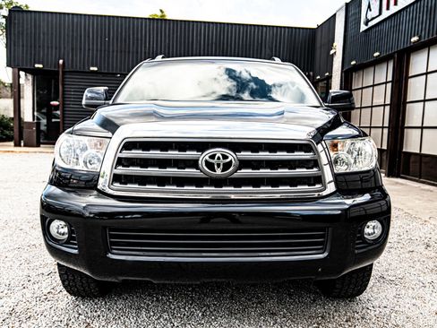 Used 2012 Toyota Sequoia SR5 image 25