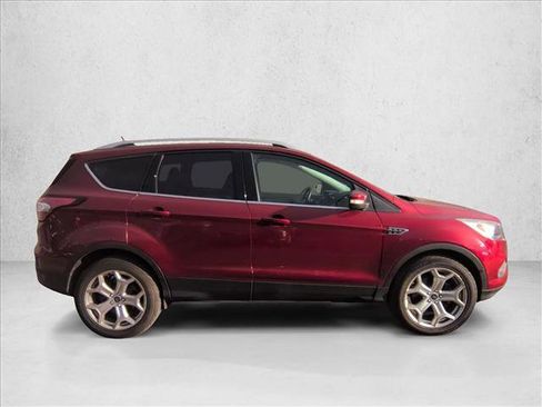 Used 2018 Ford Escape Titanium image 4