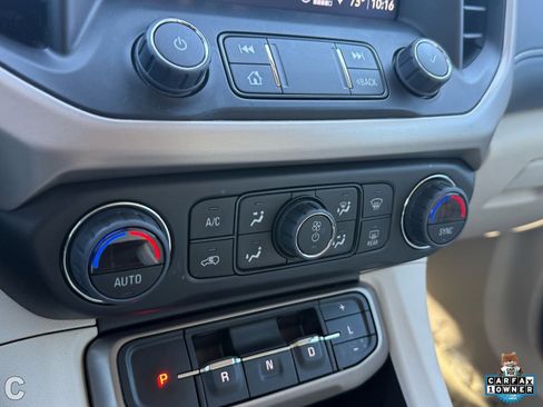 Used 2023 GMC Acadia Denali w/ Denali Technology Package image 24