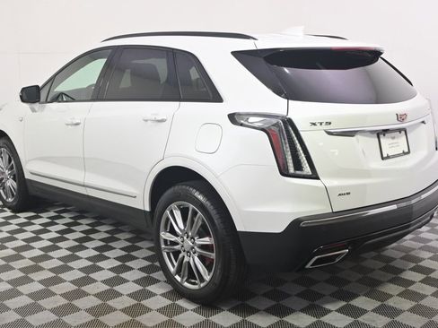 New 2025 Cadillac XT5 Sportv w/ LPO, Floor Liner Package image 3