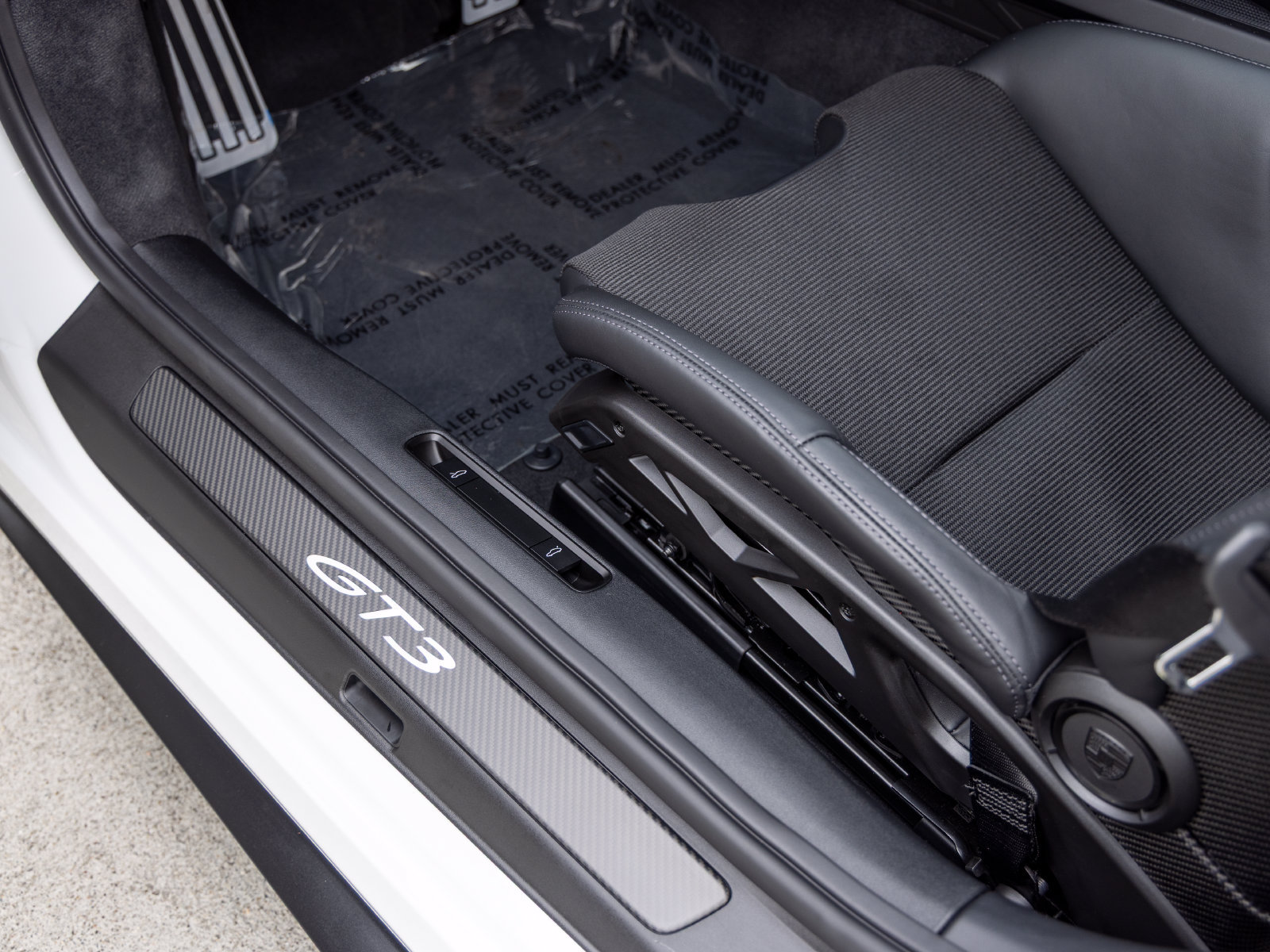 Used 2026 Porsche 911 GT3 RWD image 32
