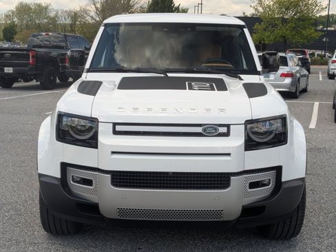 Used 2024 Land Rover Defender 110 S AWD/4WD image 2