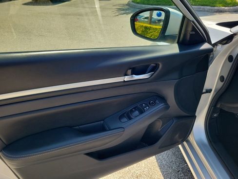 Certified 2022 Nissan Altima 2.5 SV image 23