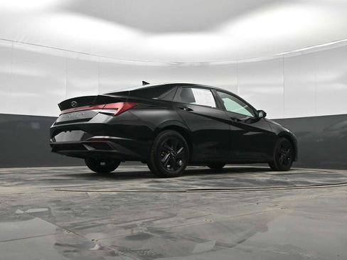 Used 2023 Hyundai Elantra SEL image 36