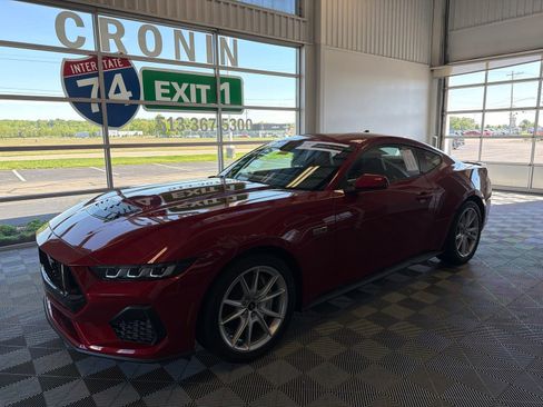 Used 2024 Ford Mustang GT Premium RWD image 2