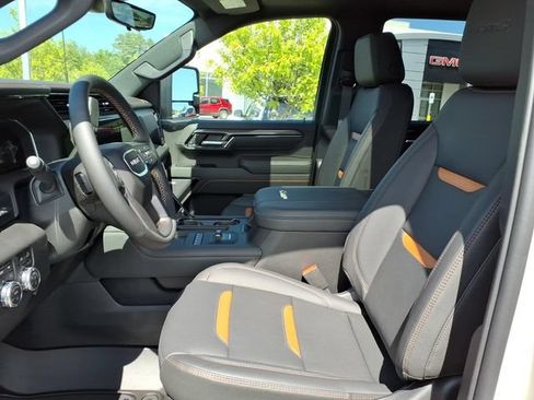 New 2026 GMC Sierra 2500 AT4 w/ Technology Package AWD/4WD image 12