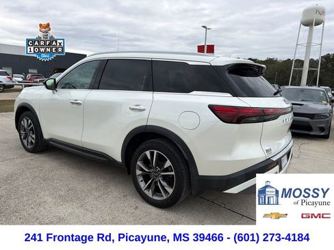 Used 2022 INFINITI QX60 Luxe w/ Vision Package image 3