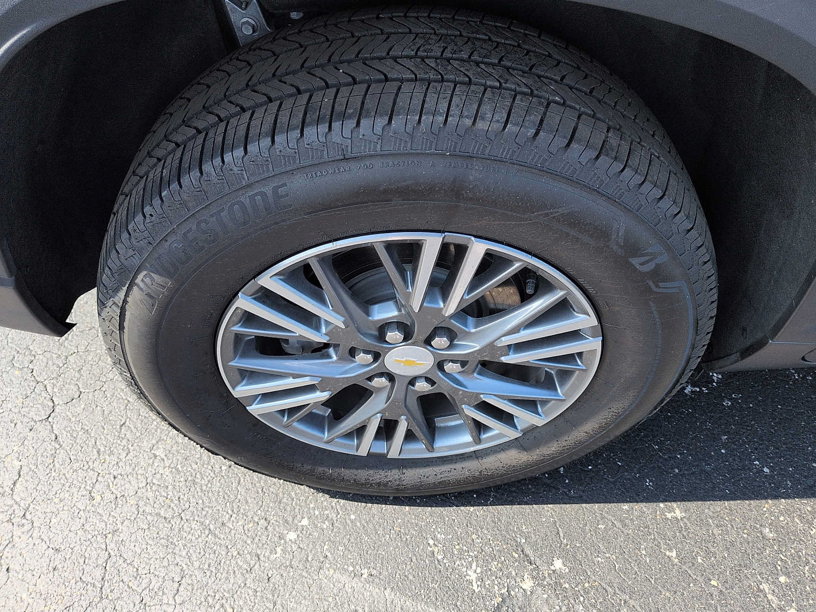 Used 2026 Chevrolet Traverse LT w/ Driver Confidence Package FWD image 9