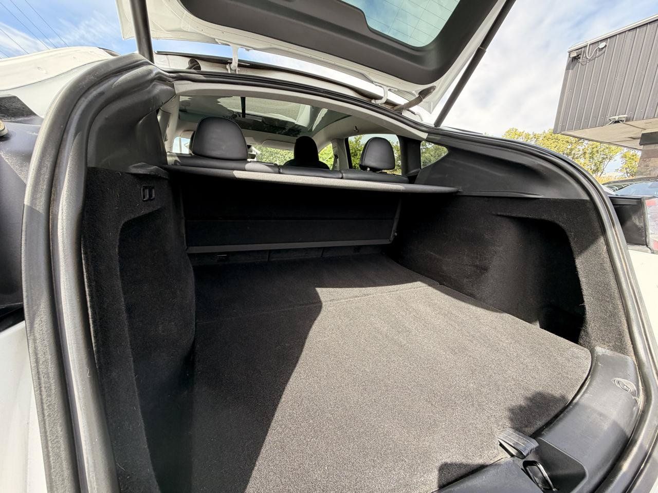 Used 2023 Tesla Model Y Long Range AWD/4WD image 15
