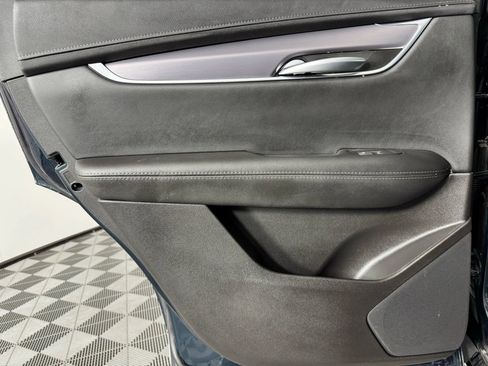 Used 2025 Cadillac XT5 Luxury w/ LPO, Floor Liner Package image 43