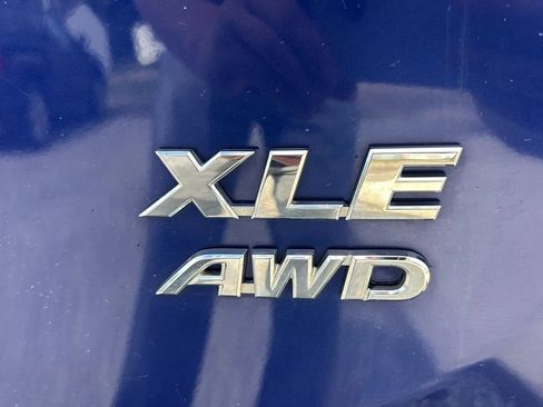 Used 2015 Toyota RAV4 XLE AWD/4WD image 14