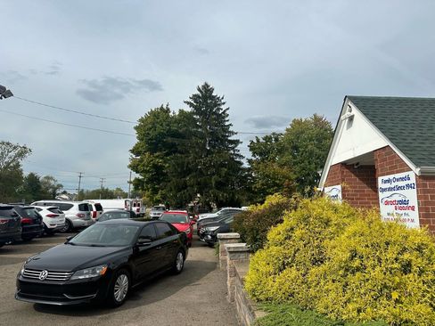 Used 2015 Volkswagen Passat 1.8T S w/ Technology Package image 1