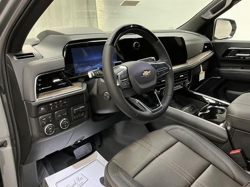 New 2026 Chevrolet Tahoe High Country AWD/4WD image 10