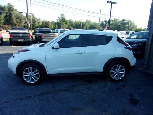 Used 2015 Nissan Juke SV w/ Technology Package FWD image 2