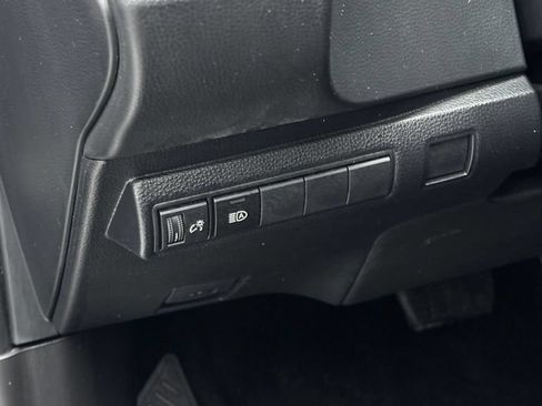 Used 2024 Toyota Corolla LE w/ LE Convenience Package FWD image 17