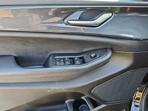 Used 2023 Jeep Grand Cherokee Altitude image 13