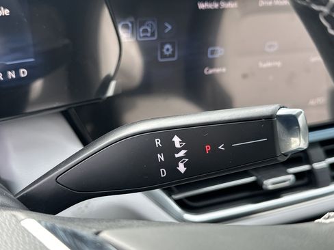 New 2026 Chevrolet Equinox EV LT image 27