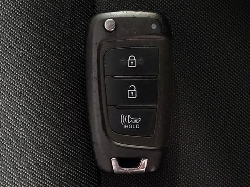 Used 2023 Hyundai Tucson SE FWD image 32
